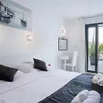 Elodie By Interhome