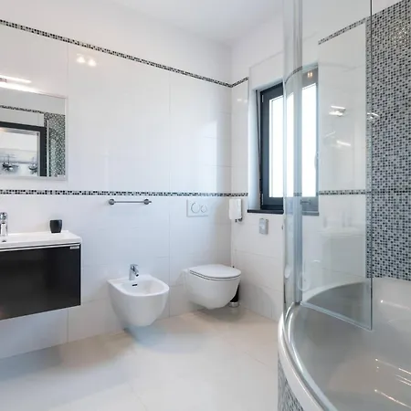 Ferienhaus Elodie By Interhome *