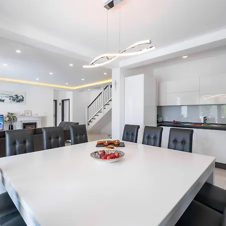 Elodie By Interhome Casa vacanze