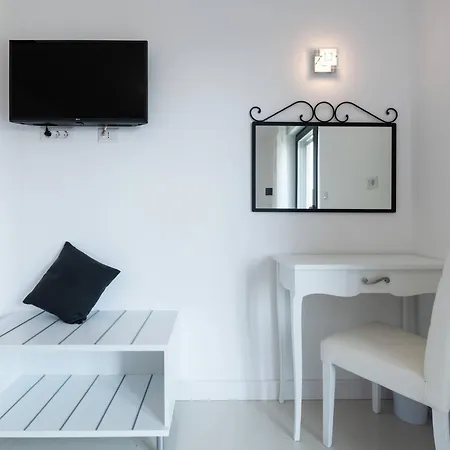 Elodie By Interhome